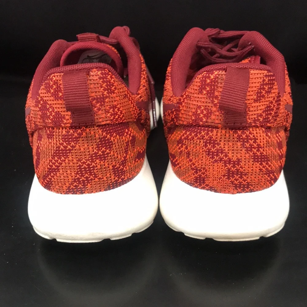 Excellent condition Nike Roshe Shoe - Picture 3 of 5